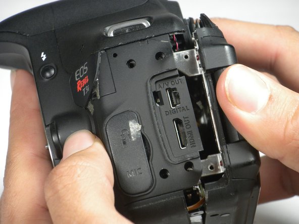 Canon EOS Rebel T3i Motherboard Replacement: crwdns2935265:08crwdnd2935265:02crwdnd2935265:02crwdne2935265:0