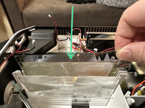 Alliums LED projector AP-020 Teardown, Remove major optical parts: crwdns2935265:06crwdnd2935265:02crwdnd2935265:03crwdne2935265:0