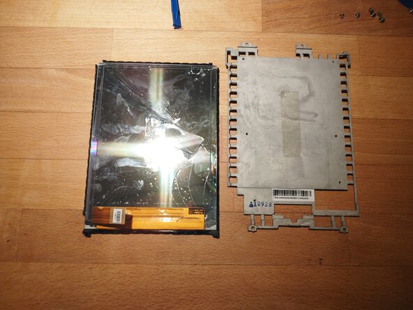 Kobo Touch (N905B) E-Reader Screen Replacement, Remove screen from back panel: crwdns2935265:09crwdnd2935265:03crwdnd2935265:03crwdne2935265:0