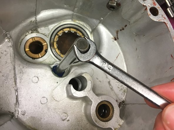 AJS/Matchless Lightweight Gearbox Overhaul, Rebuild the casing: crwdns2935265:013crwdnd2935265:03crwdnd2935265:03crwdne2935265:0