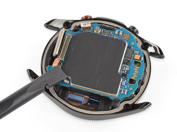 Samsung Galaxy Watch3 Battery Replacement, Unplug the three connectors: crwdns2935265:05crwdnd2935265:03crwdnd2935265:03crwdne2935265:0