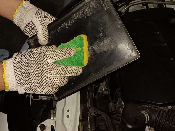 2018 Toyota Corolla LE Battery Replacement: crwdns2935265:06crwdnd2935265:02crwdnd2935265:02crwdne2935265:0