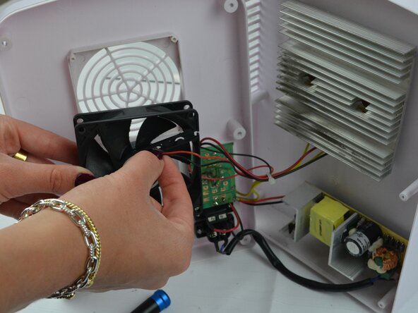 Gourmia GMF600 Internal Fan Replacement: step 4, image 1 of 1