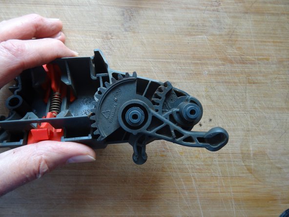 DeLonghi ECAM Serie Dichtungen der Brühgruppe erneuern: crwdns2935265:04crwdnd2935265:02crwdnd2935265:03crwdne2935265:0