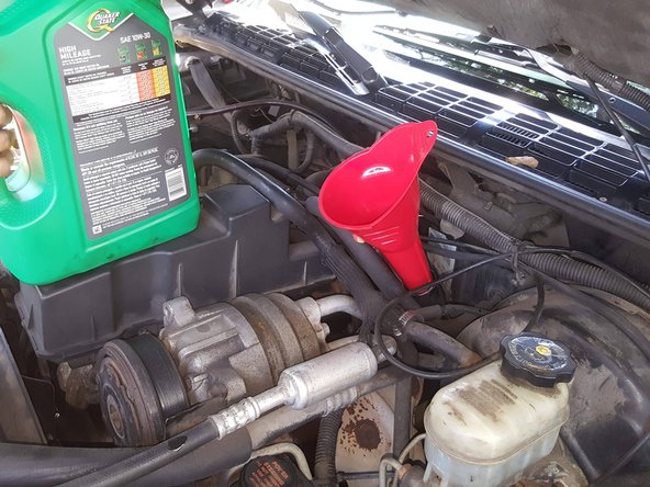 Chevy s10 extreme pickup truck 1999, Add oil: crwdns2935265:04crwdnd2935265:01crwdnd2935265:01crwdne2935265:0