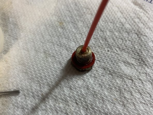 How to Rebuild a Briggs and Stratton Quantum Engine Carburetor: step 8, image 3 of 3