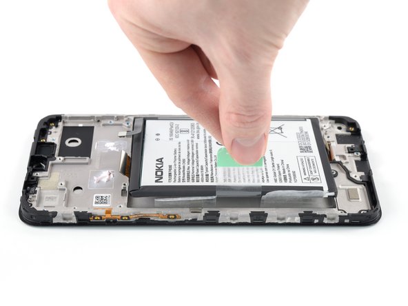 Nokia G22 Screen Assembly Replacement, Lift out the battery: crwdns2935265:034crwdnd2935265:02crwdnd2935265:03crwdne2935265:0