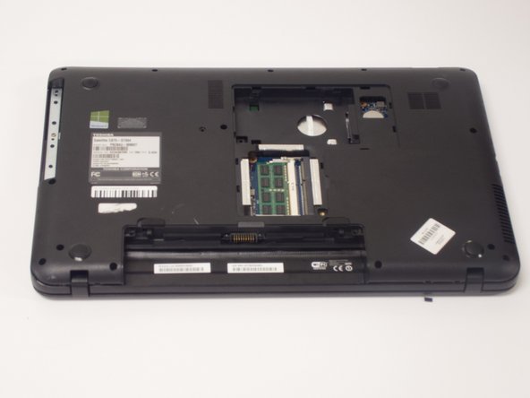 Toshiba Satellite C875-S7304 Motherboard Replacement: crwdns2935265:011crwdnd2935265:03crwdnd2935265:03crwdne2935265:0