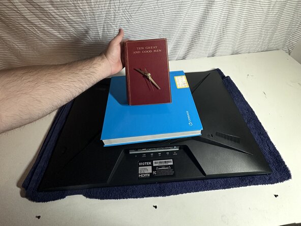 Viotek Gaming Monitor W2711SE Back Panel Attachment Latch Repair: crwdns2935265:011crwdnd2935265:02crwdnd2935265:03crwdne2935265:0