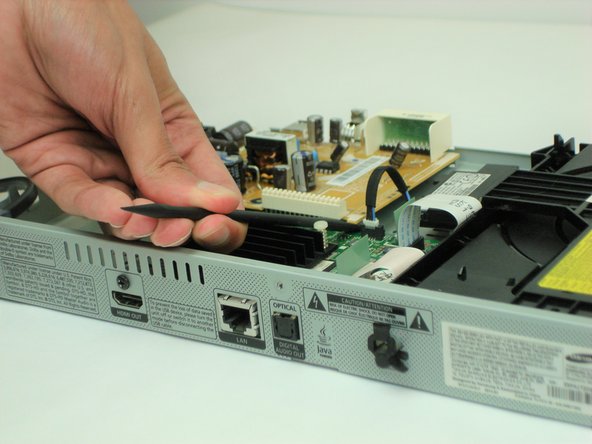 Samsung BD-F5900 Main Logic Board Replacement: step 5, image 2 of 3