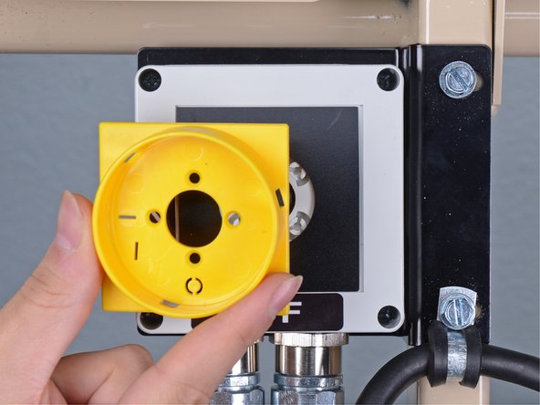 EDCO Disk Grinder 50200-HD On/Off Switch Replacement: crwdns2935265:07crwdnd2935265:02crwdnd2935265:03crwdne2935265:0