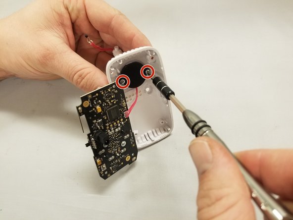 Motorola MBP667CONNECT Circuit Board Replacement: crwdns2935265:03crwdnd2935265:02crwdnd2935265:03crwdne2935265:0