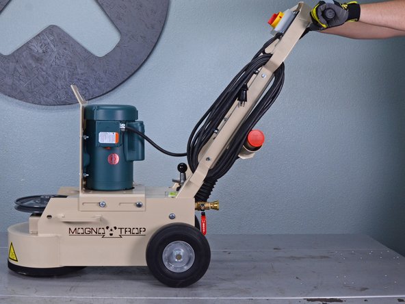 EDCO Disk Grinder 50200-HD Sheave Replacement, Tilt the machine: crwdns2935265:011crwdnd2935265:03crwdnd2935265:03crwdne2935265:0