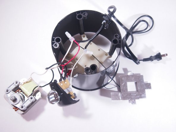 Nostalgia Chocolate Fondue Fountain CFF965 Disassembly: crwdns2935265:012crwdnd2935265:02crwdnd2935265:03crwdne2935265:0