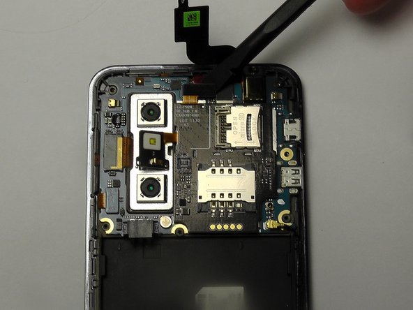 LG Thrill 4G SIM/Micro SD Card Replacement, Ribbon Cable Disconnection: crwdns2935265:08crwdnd2935265:03crwdnd2935265:03crwdne2935265:0