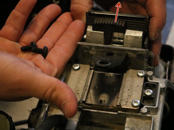 Kirby G5 Micron Magic Vacuum Teardown: crwdns2935265:020crwdnd2935265:02crwdnd2935265:02crwdne2935265:0