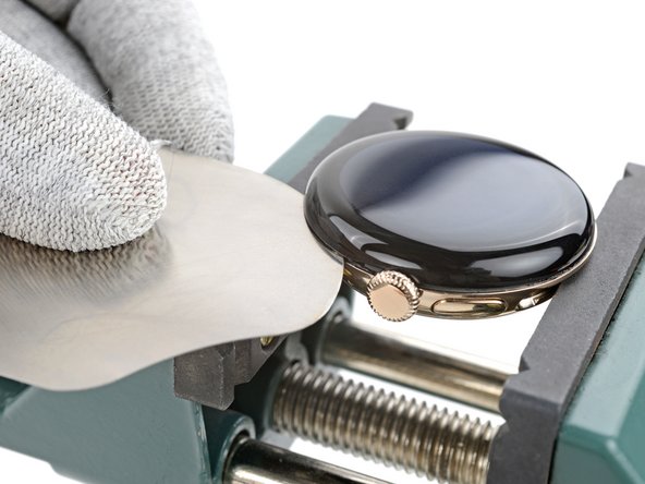 Google Pixel Watch 2 Vibration Motor Replacement, Insert an iFlex: step 6, image 3 of 3