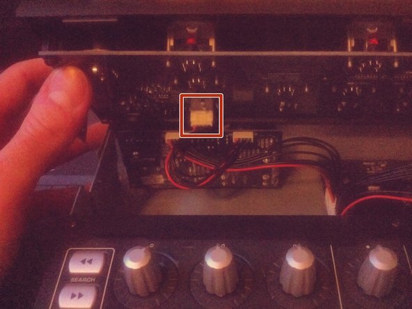 Behringer BCD3000 Disassembly: crwdns2935265:04crwdnd2935265:03crwdnd2935265:03crwdne2935265:0