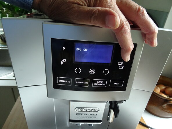 Modo de teste da DeLonghi ESAM 5600, Teste de componentes: passo 3, imagem 2 %32