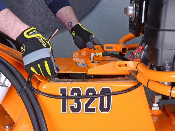 Barreto Tillers E1320HTRLR 2016 Wheel Drive Motor Replacement: crwdns2935265:015crwdnd2935265:02crwdnd2935265:03crwdne2935265:0