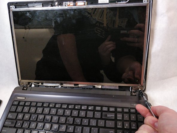 Asus K55N-DS81 Screen Replacement: crwdns2935265:010crwdnd2935265:02crwdnd2935265:03crwdne2935265:0
