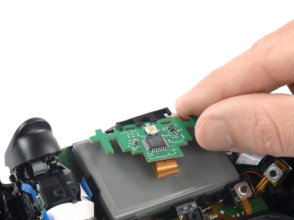 Scuf Reflex Battery Replacement, Free the daughterboard: crwdns2935265:017crwdnd2935265:02crwdnd2935265:03crwdne2935265:0