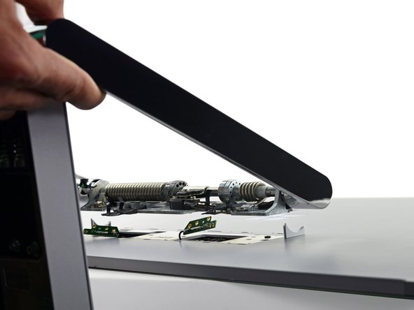Microsoft Surface Studio Teardown: crwdns2935265:017crwdnd2935265:03crwdnd2935265:03crwdne2935265:0