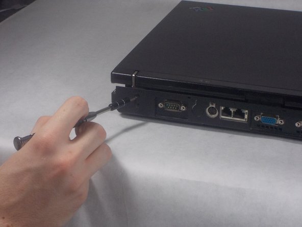 IBM ThinkPad A31 Display Replacement: crwdns2935265:08crwdnd2935265:02crwdnd2935265:03crwdne2935265:0