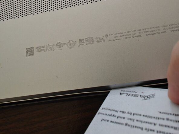 How to access the insides of your HP Pavilion 15-cs: SUPER EASY, Credit Card or Pry Tool Step: step 3, image 1 of 2