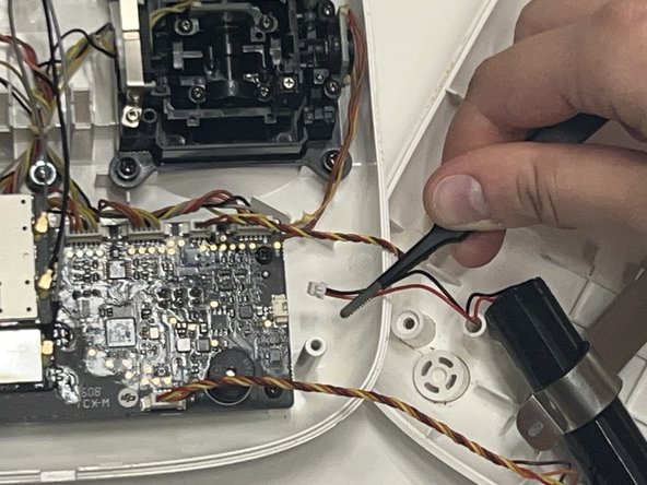 DJI Phantom 3 Standard Remote Controller Battery Replacement: crwdns2935265:03crwdnd2935265:02crwdnd2935265:03crwdne2935265:0