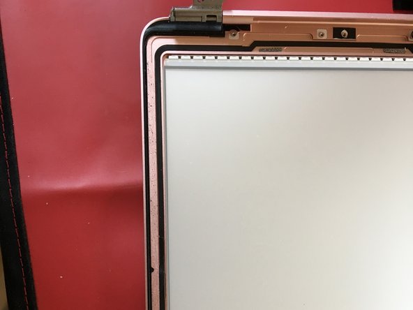 How to build a display using a iMac: step 18, image 2 of 3