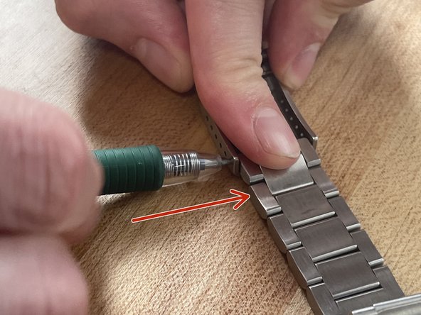 Helm Khuraburi Watch Adjustment and Sizing Guide, Fine-Tuning the Clasp Position: crwdns2935265:011crwdnd2935265:02crwdnd2935265:03crwdne2935265:0