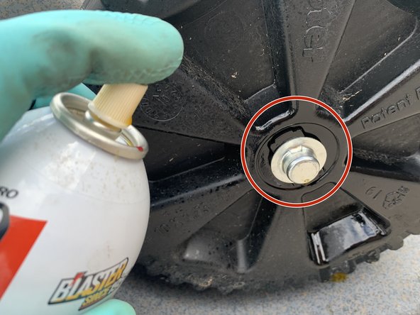 How To Replace the Wheels on a Trash Can: 3 단계, 이미지 3개 중 2개