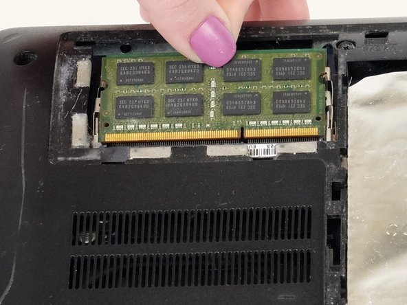 Samsung NP350E5C-A02US RAM Replacement: crwdns2935265:00crwdnd2935265:01crwdnd2935265:01crwdne2935265:0
