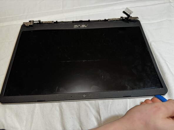 Asus VivoBook S14 Screen Replacement: step 8, image 2 of 3