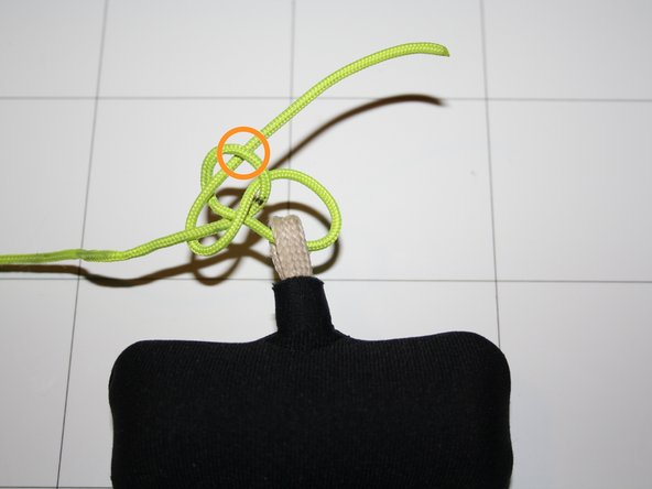 Ozone Acro Brake Handles Installation, Attach the acro brake handle to the brake line - Part 2: crwdns2935265:05crwdnd2935265:02crwdnd2935265:03crwdne2935265:0