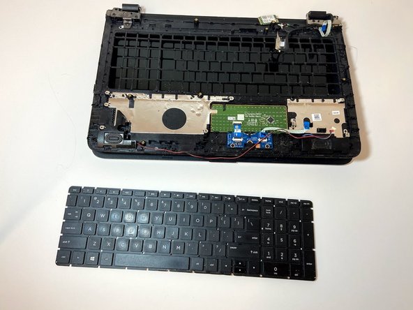 HP 15-ay114cy Keyboard Replacement, Remove the Keyboard: crwdns2935265:018crwdnd2935265:03crwdnd2935265:03crwdne2935265:0