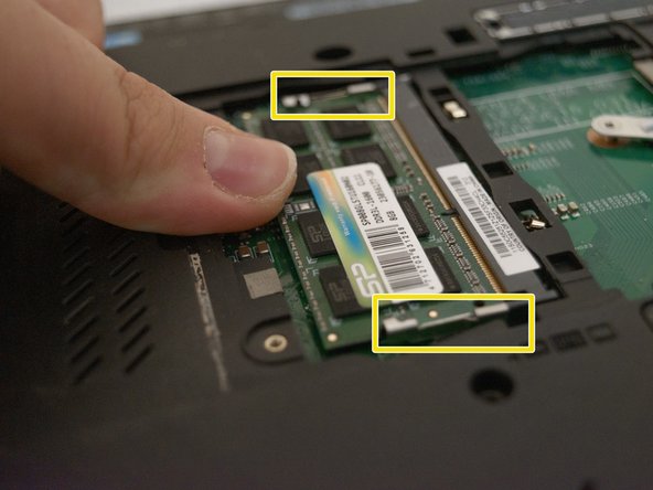 Lenovo ThinkPad T530 Memory Module: Bottom Slot Replacement, Installing the memory module: crwdns2935265:07crwdnd2935265:03crwdnd2935265:03crwdne2935265:0