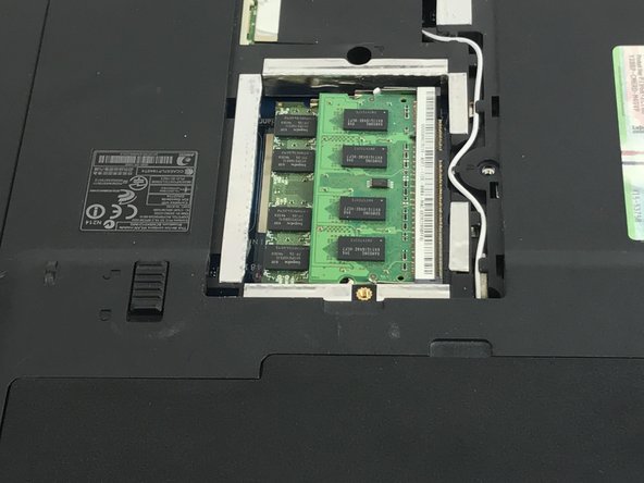 Acer Aspire 5517-1127 Disk Drive Replacement: crwdns2935265:03crwdnd2935265:03crwdnd2935265:03crwdne2935265:0