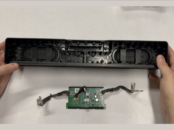 Razer Leviathan V2 X Disassembly Guide, Main Board Removed: crwdns2935265:018crwdnd2935265:01crwdnd2935265:01crwdne2935265:0