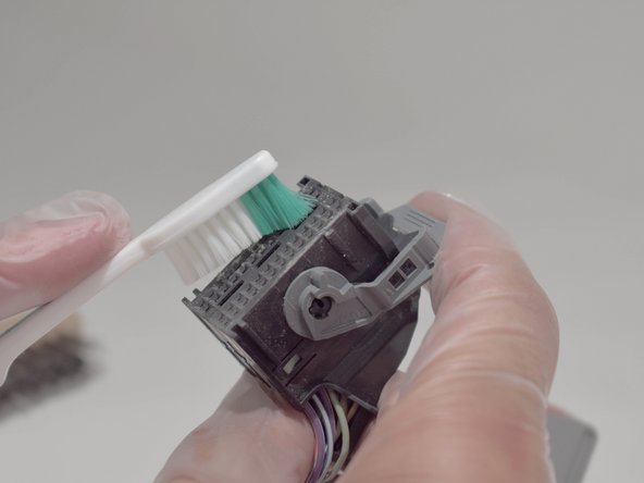 How to Repair a 2010-2014 Ford Mustang Smart Junction Box: step 15, image 3 of 3