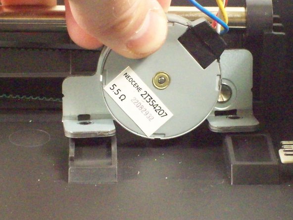 Microtek ScanMaker 5900 Motor Tread Replacement: crwdns2935265:07crwdnd2935265:03crwdnd2935265:03crwdne2935265:0