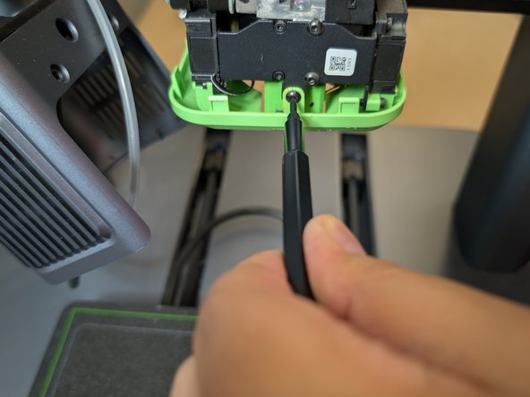How to Remove a Blob from an AnkerMake M5 3D Printer, Remove Extruder Housing Trim: adım 7, 2 resimden 2.