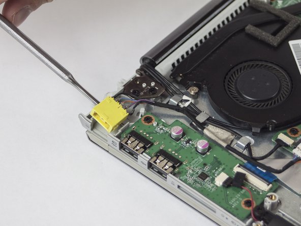 Lenovo IdeaPad U430 Touch Charging Port Replacement: crwdns2935265:05crwdnd2935265:02crwdnd2935265:02crwdne2935265:0