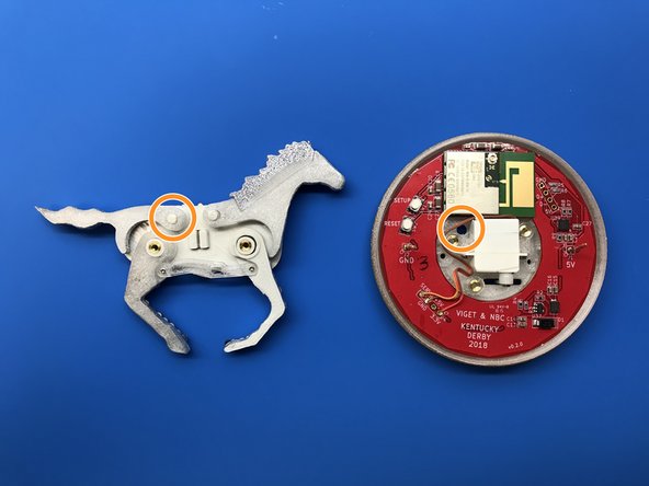 NBC Kentucky Derby  Brooch Teardown, Mount horse to enclosure: crwdns2935265:00crwdnd2935265:01crwdnd2935265:03crwdne2935265:0