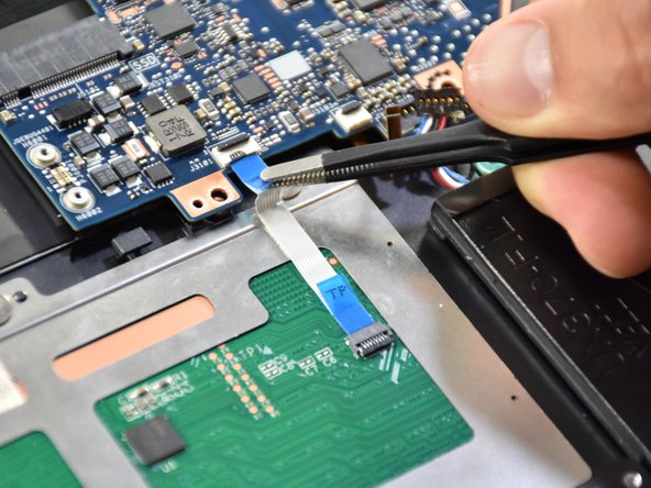 Asus Q325U Motherboard Replacement: crwdns2935265:016crwdnd2935265:03crwdnd2935265:03crwdne2935265:0