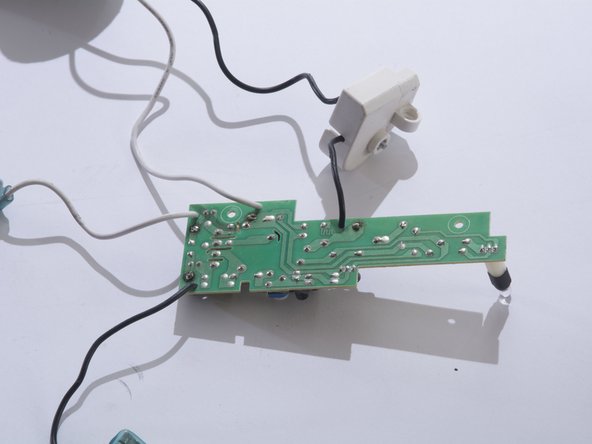 Shark Navigator Lightweight Upright Motherboard Replacement: crwdns2935265:017crwdnd2935265:02crwdnd2935265:02crwdne2935265:0