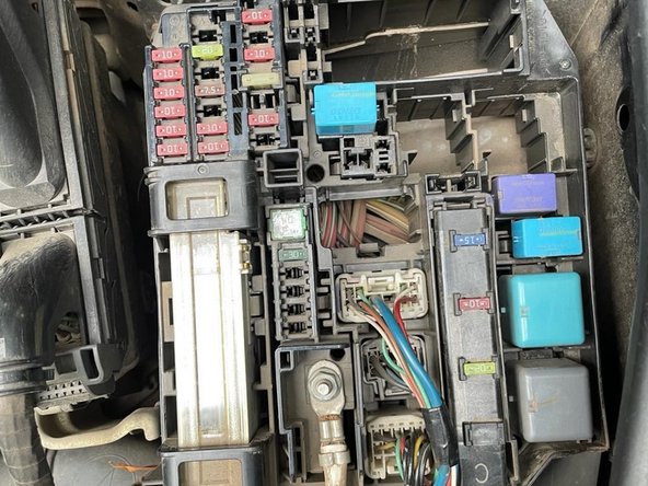 Toyota Premio 2015 Fuse Replacement: crwdns2935265:03crwdnd2935265:03crwdnd2935265:03crwdne2935265:0