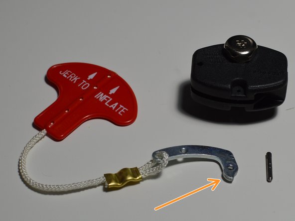 Airplane Life Vest Autofill Regulator Teardown, Lever: stap 0, afbeelding 2 van 2