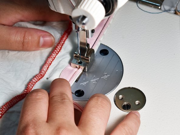 Replacing an Invisible Zipper: crwdns2935265:06crwdnd2935265:03crwdnd2935265:03crwdne2935265:0